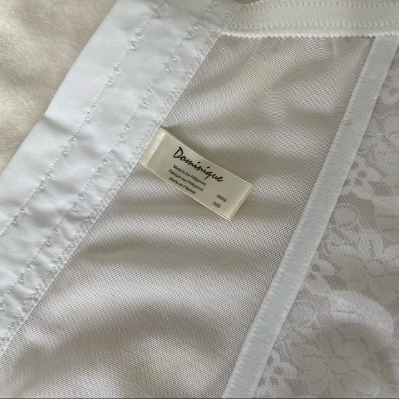 White Lace Corset -Size 36B - Picture 5 of 6